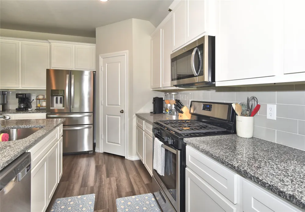 7142 E 154 STREET S Bixby, OK 74008
