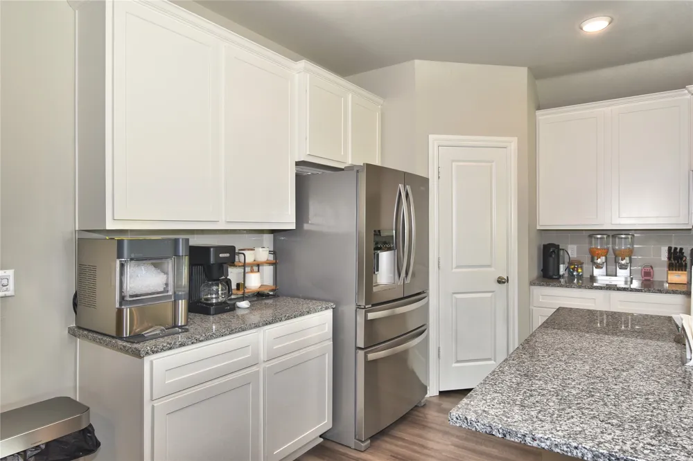 7142 E 154 STREET S Bixby, OK 74008