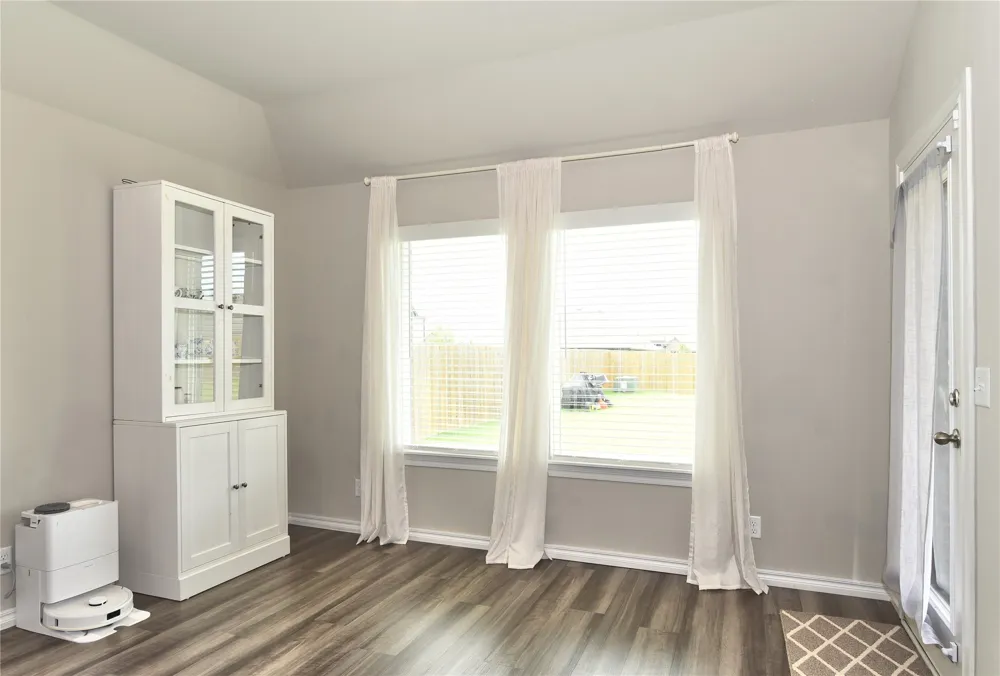 7142 E 154 STREET S Bixby, OK 74008
