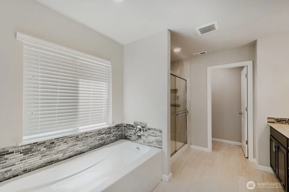 18623 39th Drive SE Bothell, WA 98012