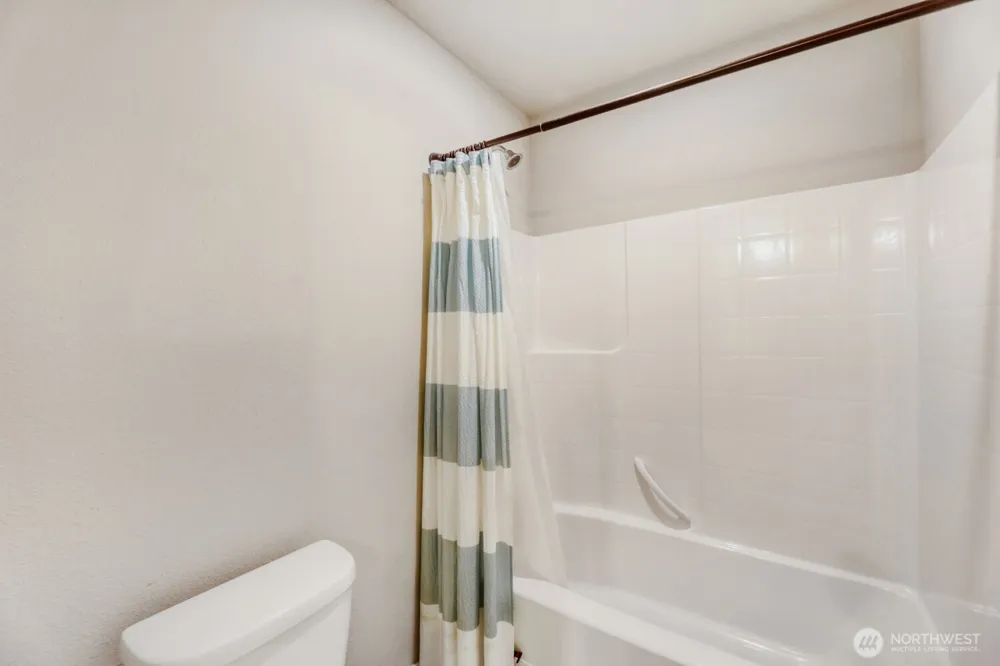 18623 39th Drive SE Bothell, WA 98012