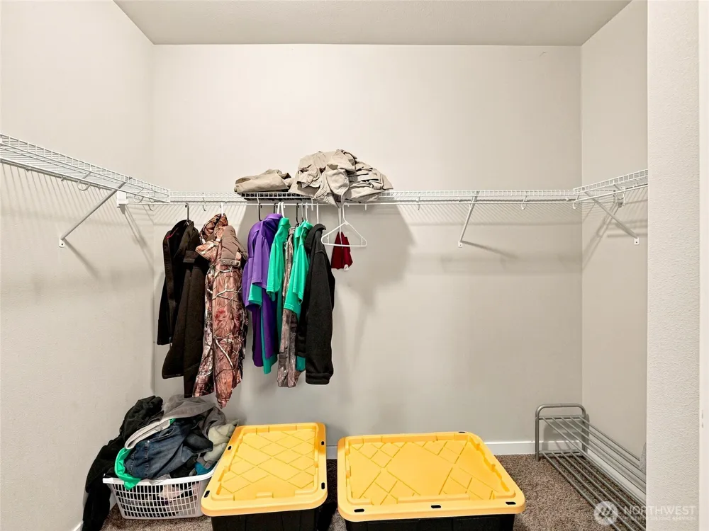 12205 NE 102 STREET Vancouver, WA 98682