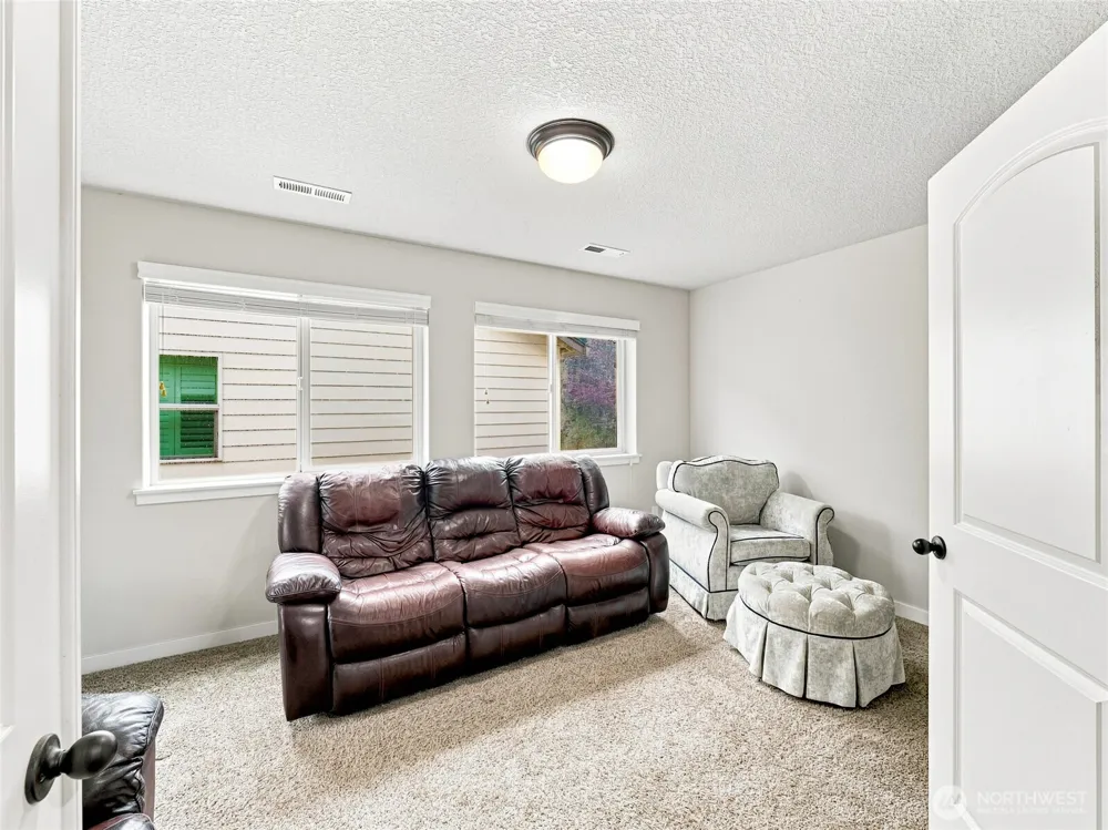 12205 NE 102 STREET Vancouver, WA 98682