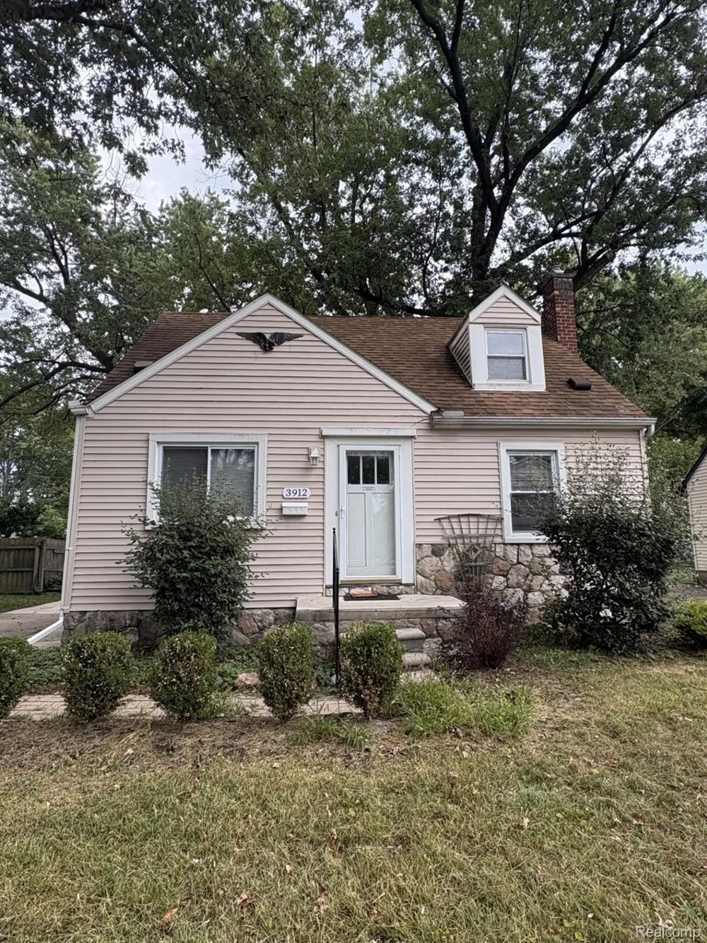 3912 Thomas Avenue Berkley City, MI 48072
