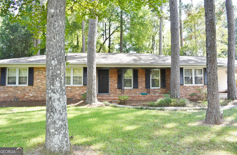 4664 Lattimore DR Macon, GA 31210