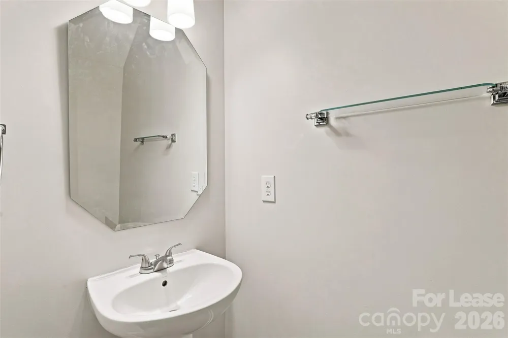 345 Doughton Lane Charlotte, NC 28217