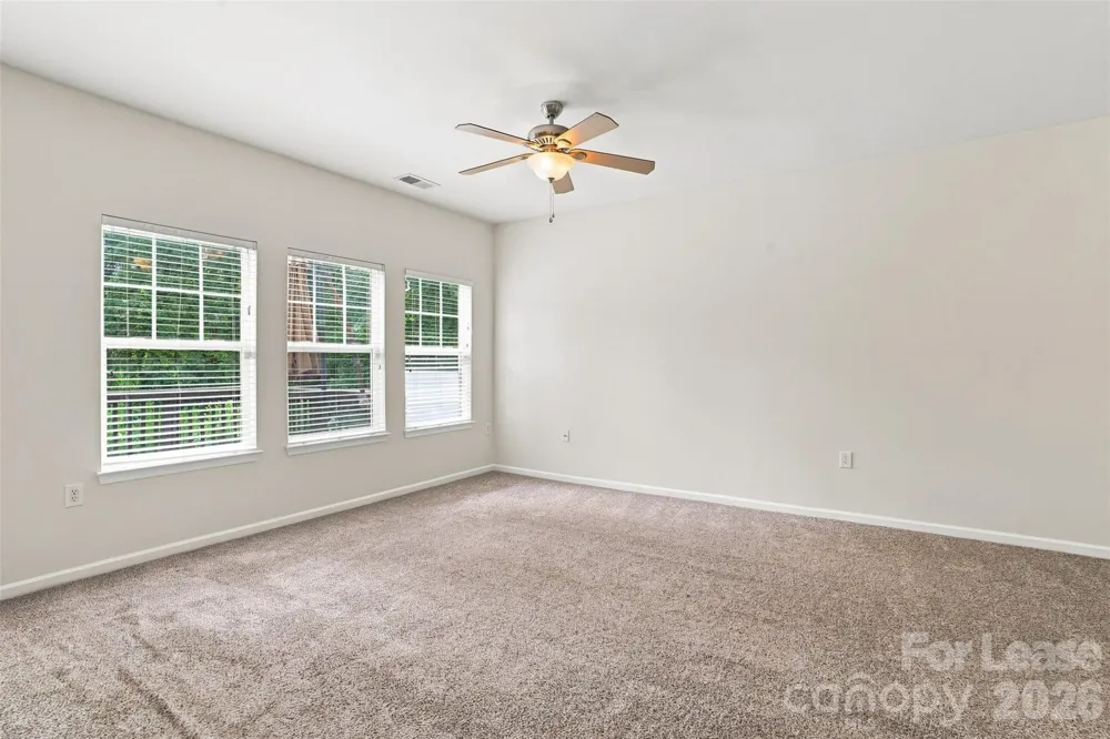 345 Doughton Lane Charlotte, NC 28217