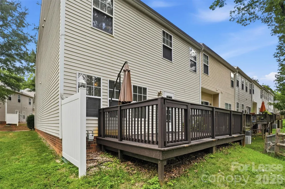 345 Doughton Lane Charlotte, NC 28217