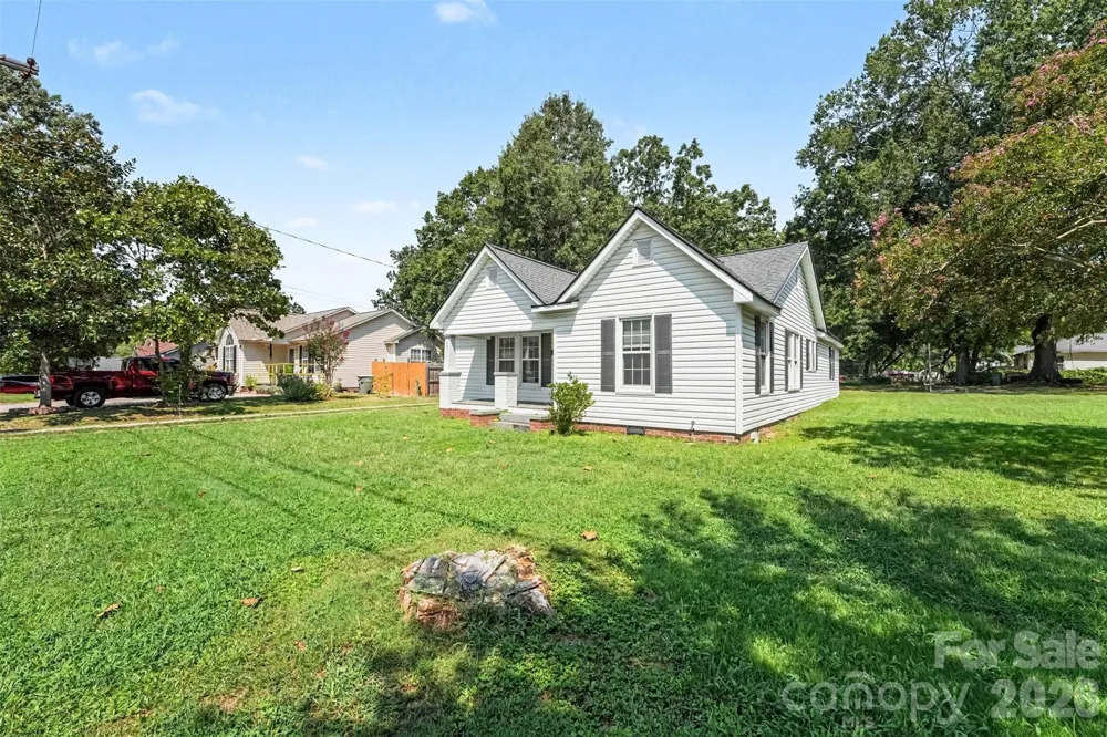 1911 Central Drive Kannapolis, NC 28083