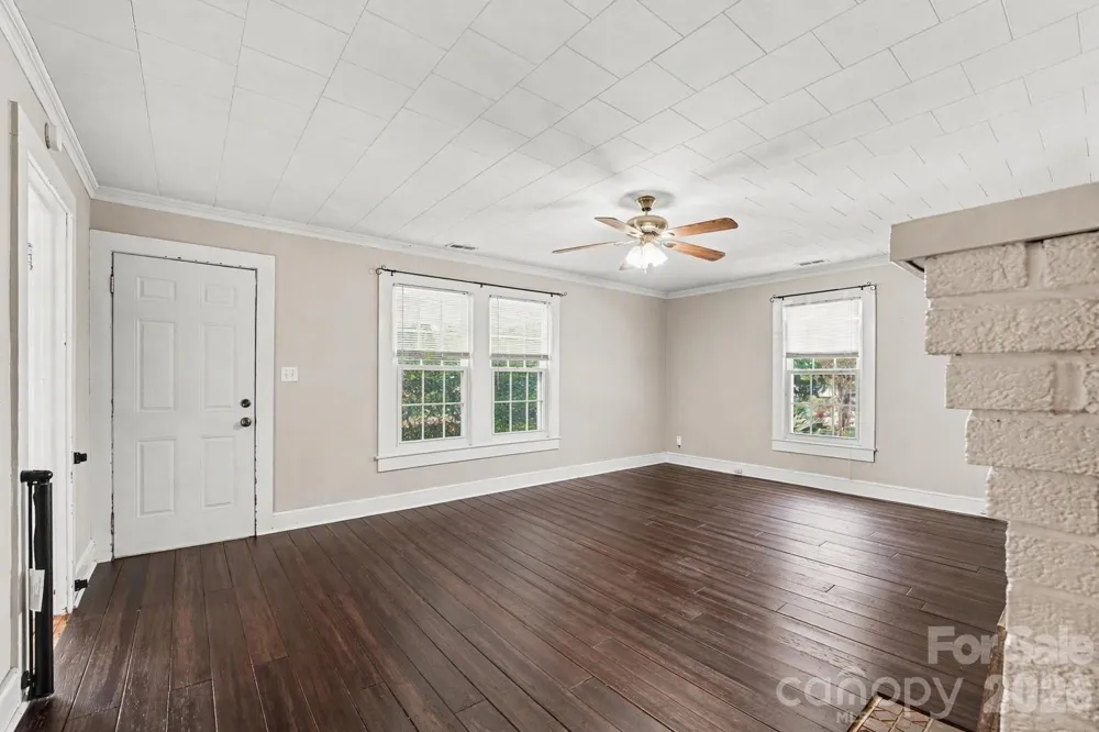 1911 Central Drive Kannapolis, NC 28083
