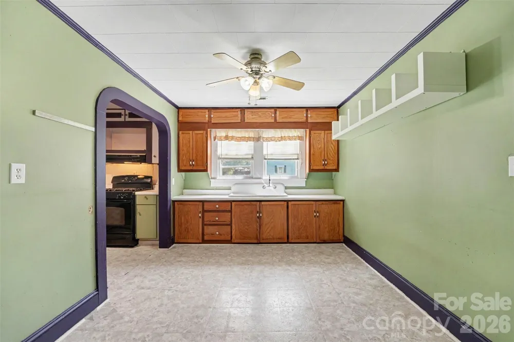 1911 Central Drive Kannapolis, NC 28083