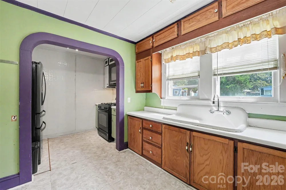 1911 Central Drive Kannapolis, NC 28083