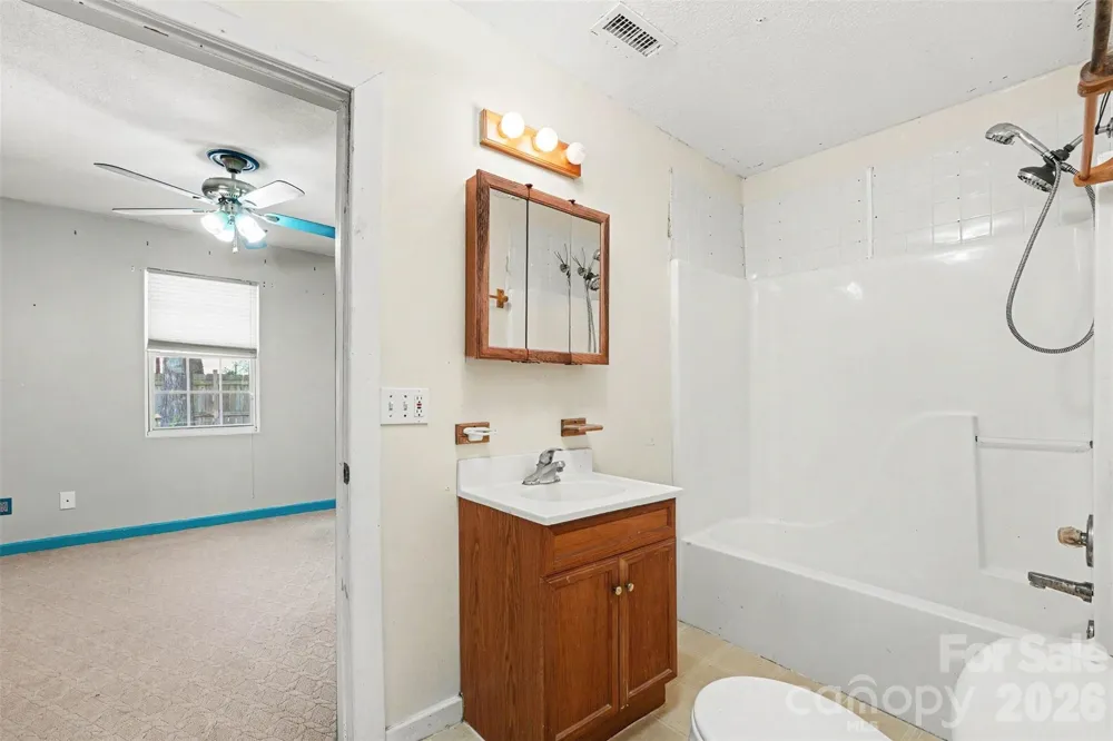 1911 Central Drive Kannapolis, NC 28083