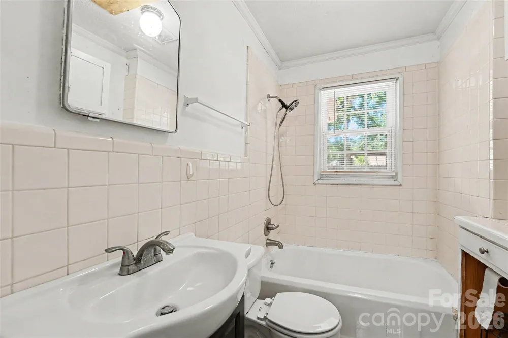 1911 Central Drive Kannapolis, NC 28083