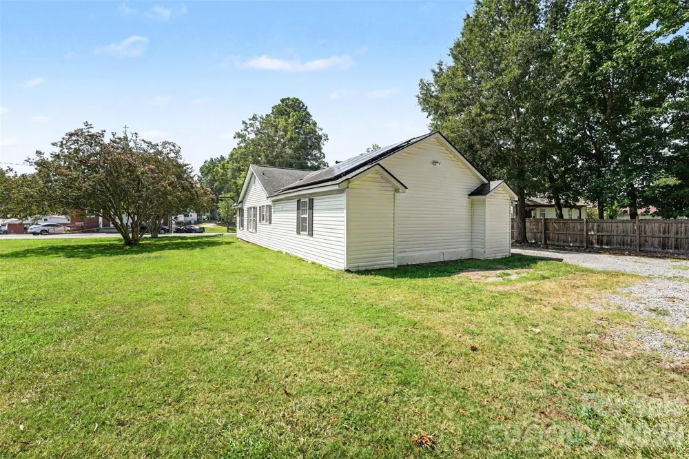 1911 Central Drive Kannapolis, NC 28083