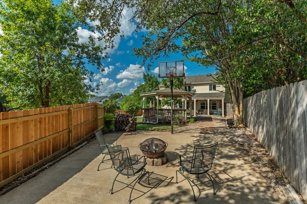 1433 Elm Brook Drive Austin, TX 78758