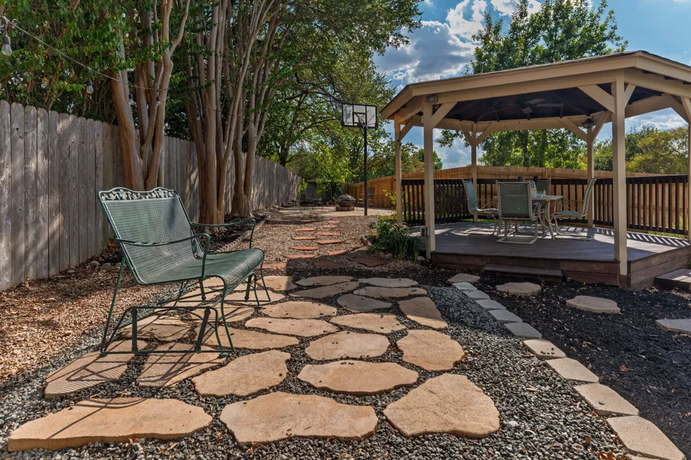 1433 Elm Brook Drive Austin, TX 78758