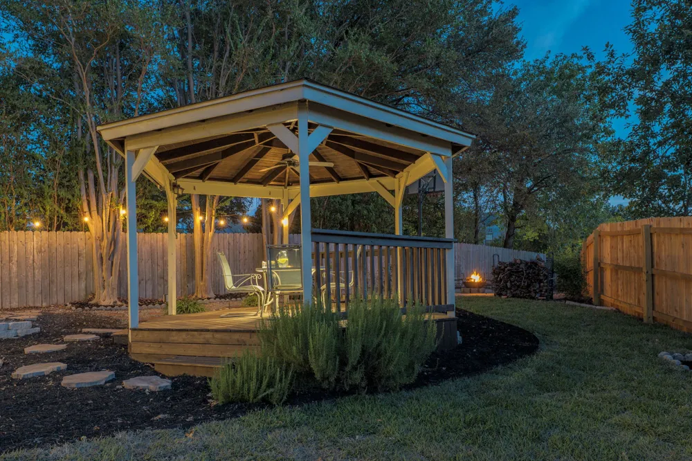 1433 Elm Brook Drive Austin, TX 78758