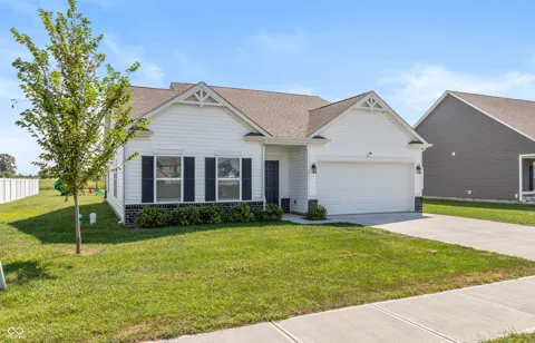 6841 Bluebird Lane