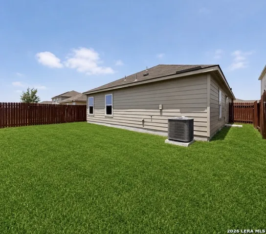15018 SILVER TREE CV Von Ormy, TX 78073