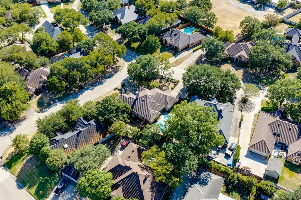 716 Ashley Drive Hurst, TX 76054