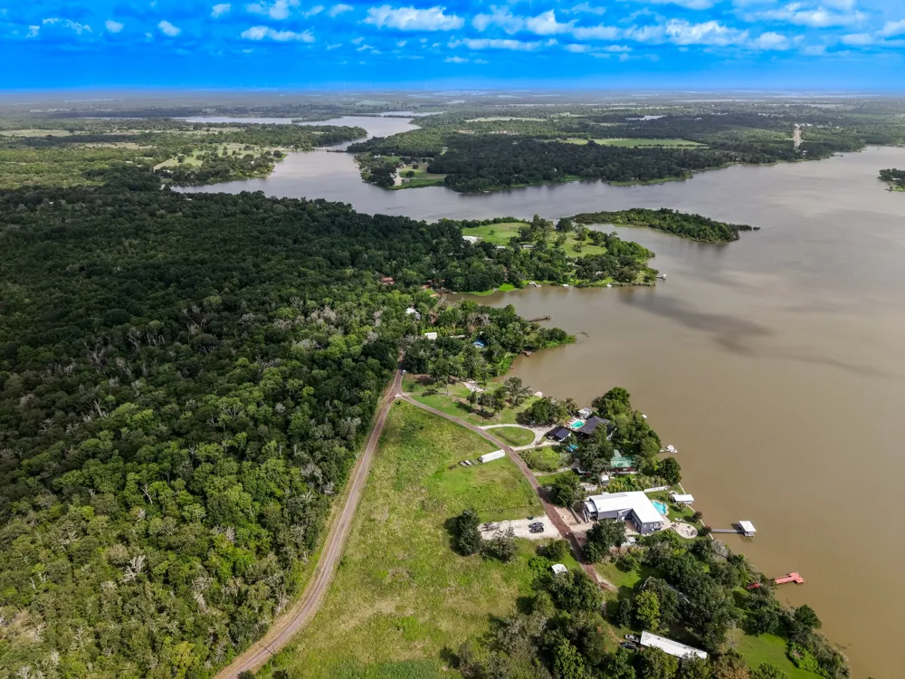 105 Lcr Burr Oak Mexia, TX 76667