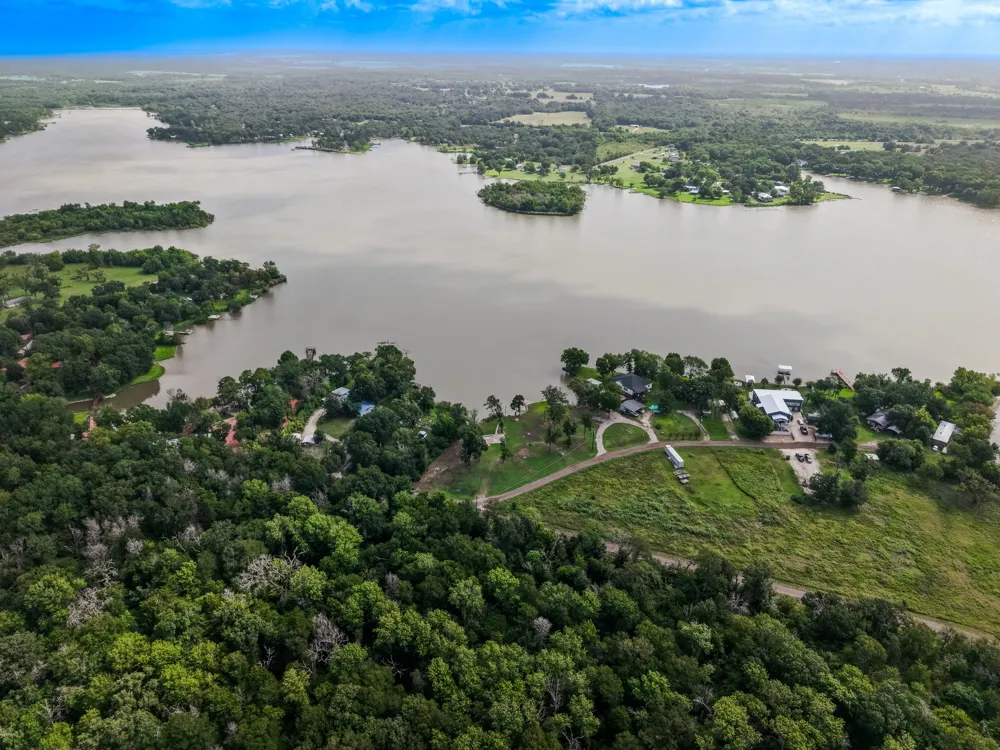 105 Lcr Burr Oak Mexia, TX 76667