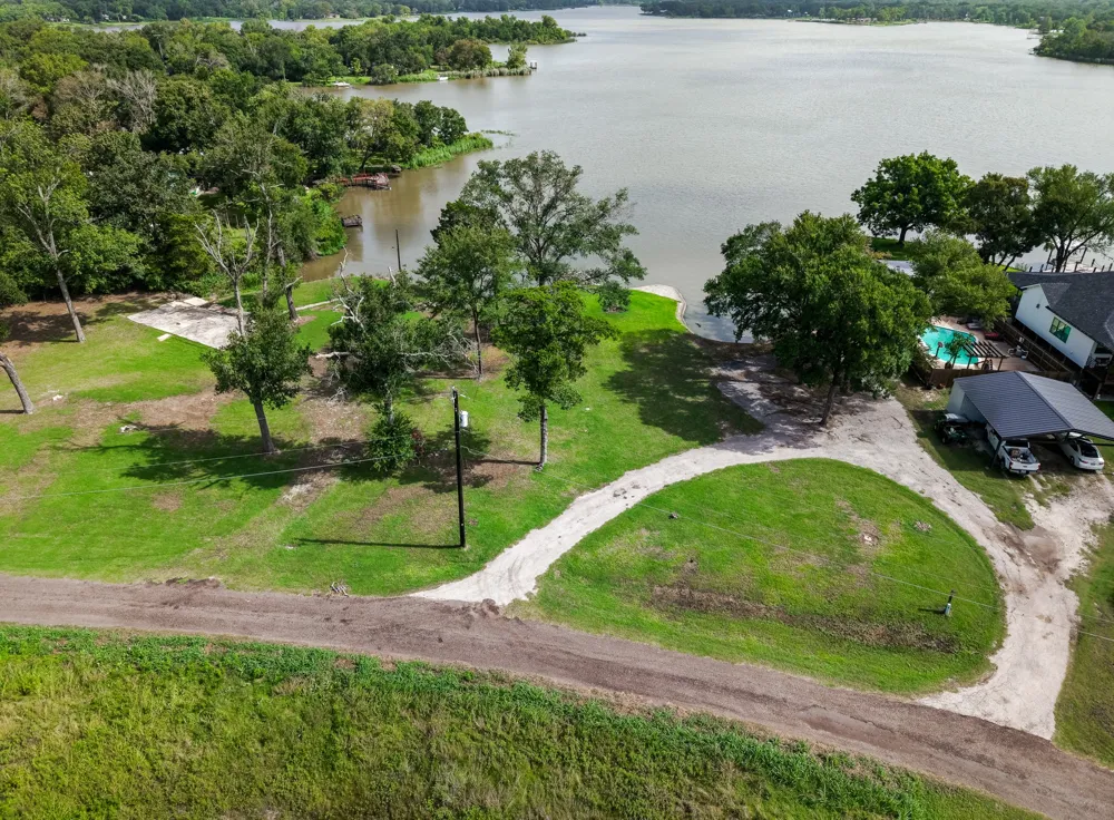 105 Lcr Burr Oak Mexia, TX 76667