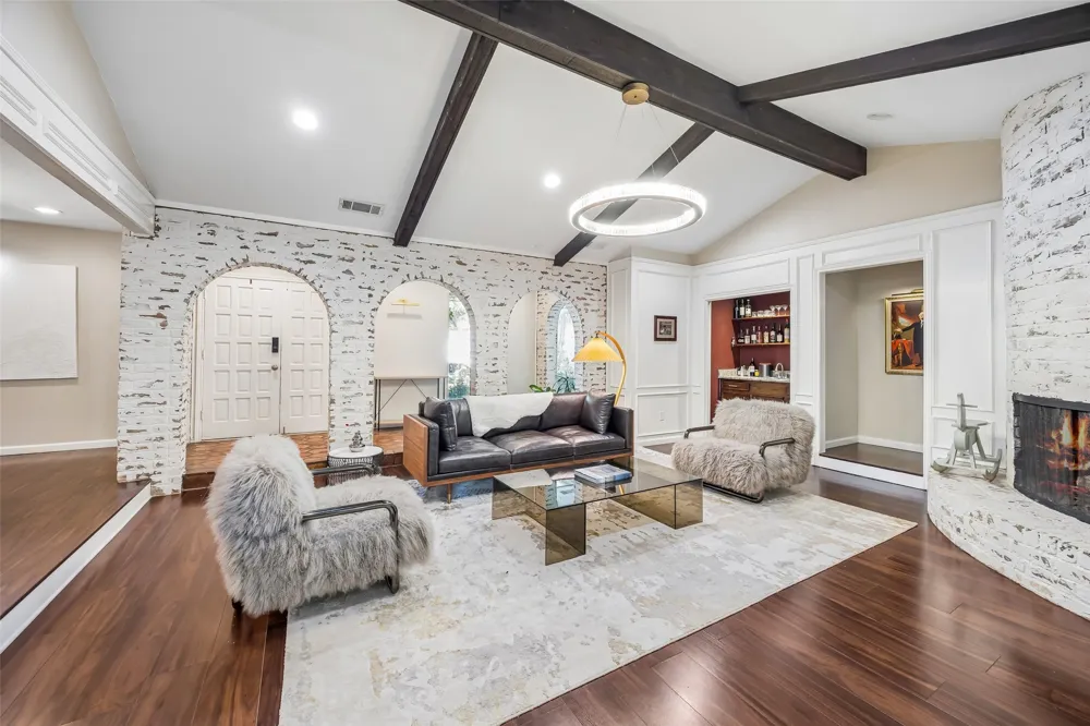 2904 Robin Road Plano, TX 75075