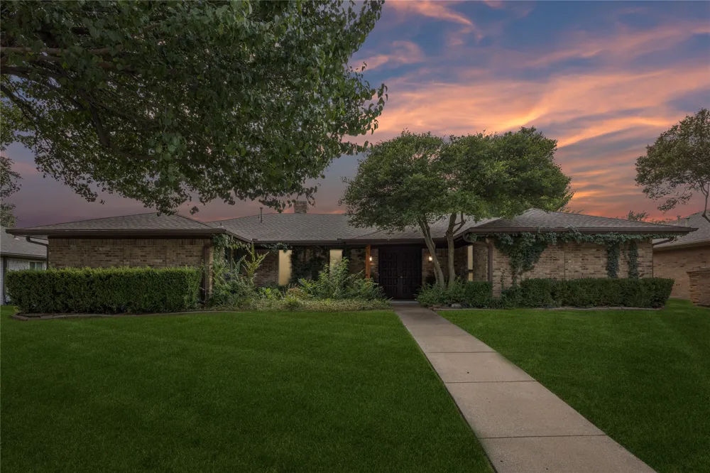 2904 Robin Road Plano, TX 75075