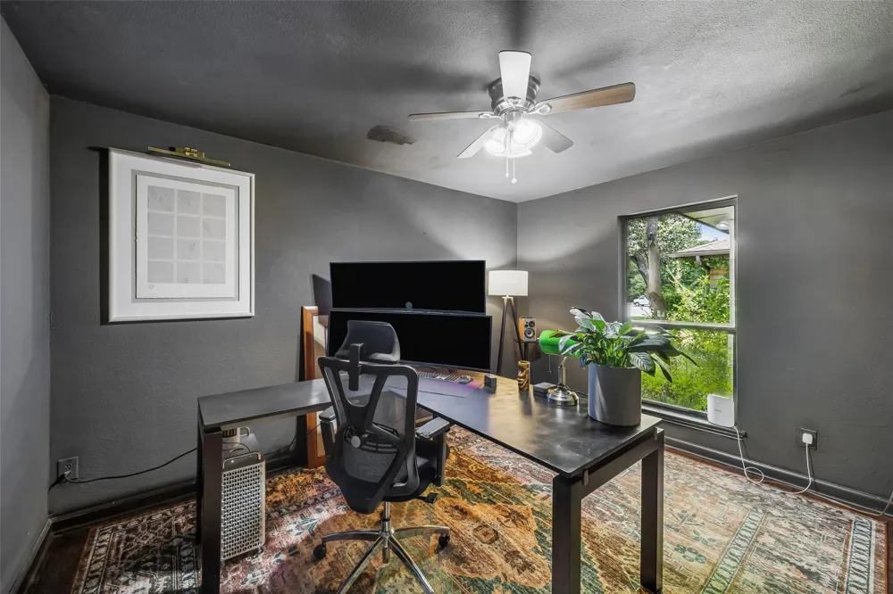 2904 Robin Road Plano, TX 75075