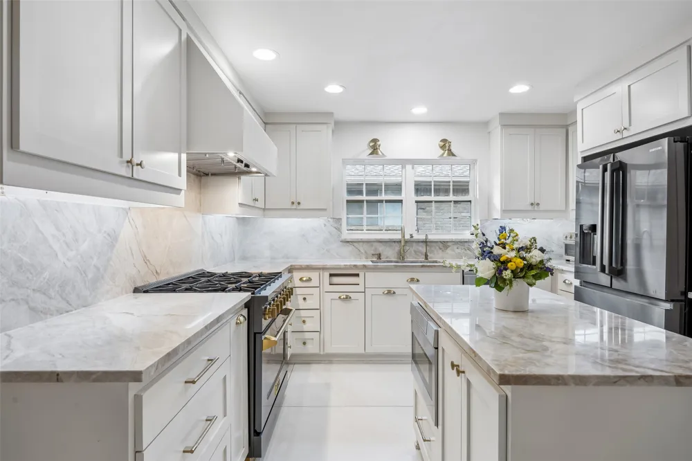 2904 Robin Road Plano, TX 75075