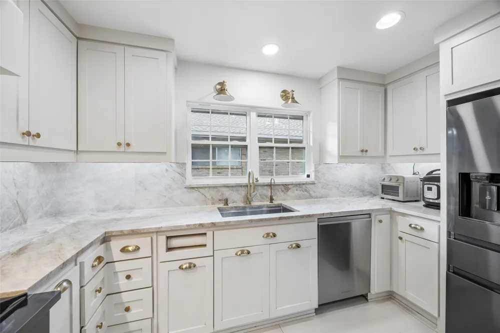 2904 Robin Road Plano, TX 75075