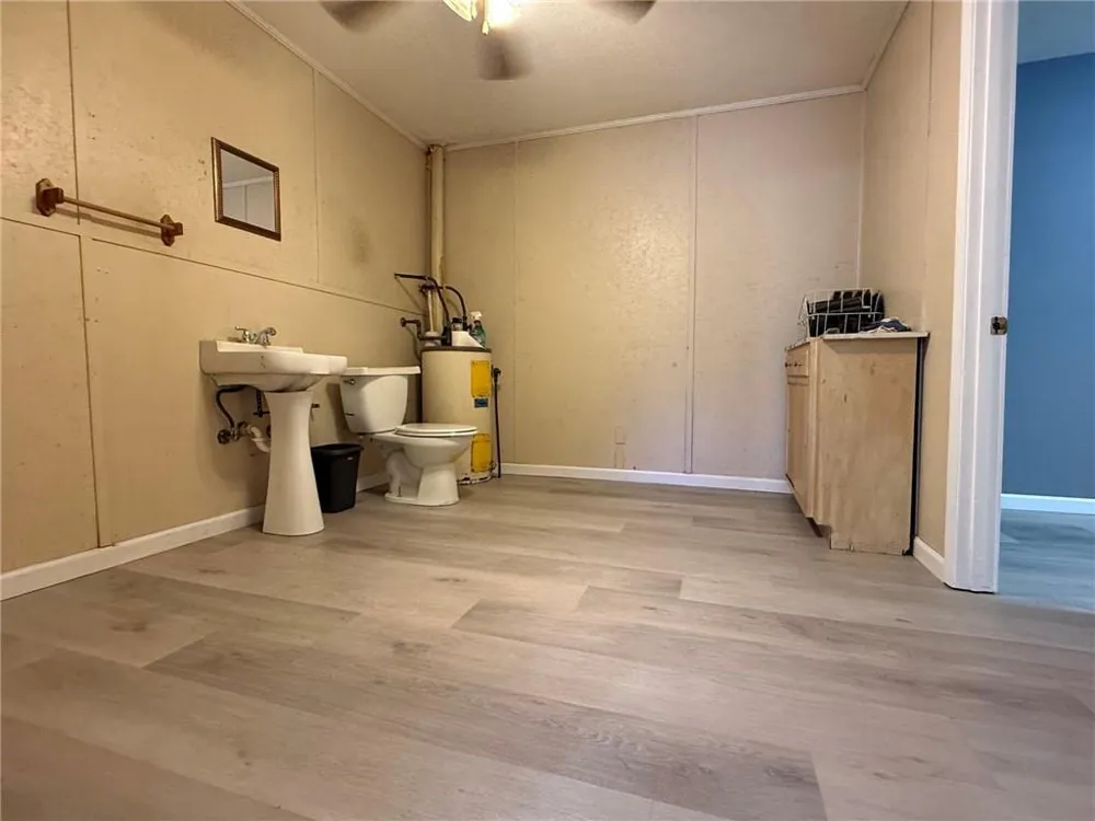 1330 US 41 Calhoun, GA 30701