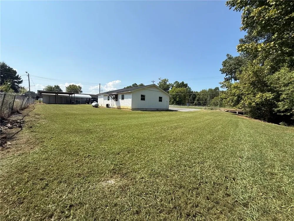 1330 US 41 Calhoun, GA 30701