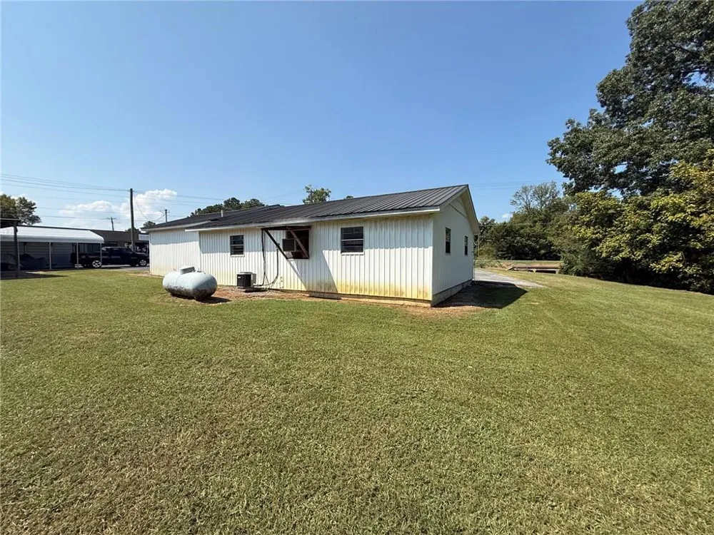 1330 US 41 Calhoun, GA 30701