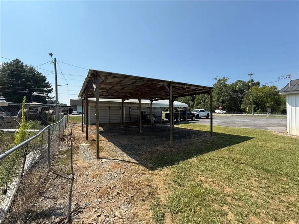 1330 US 41 Calhoun, GA 30701