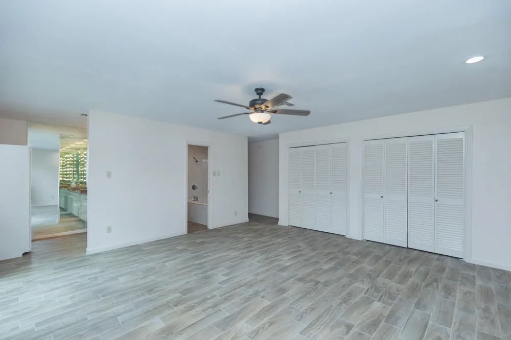 921 Victoria Drive Richmond, TX 77469