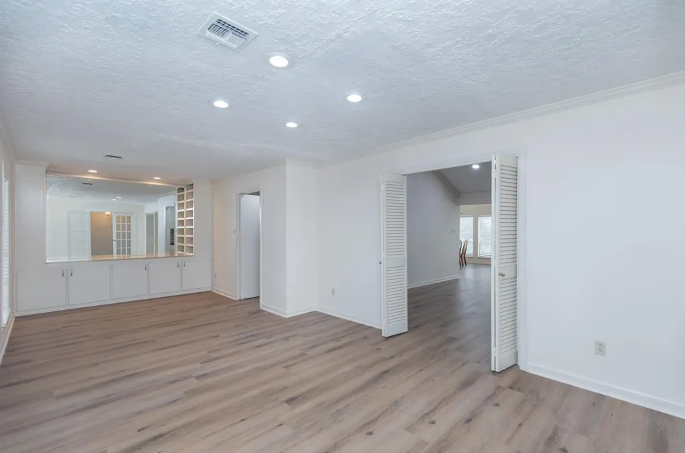 921 Victoria Drive Richmond, TX 77469