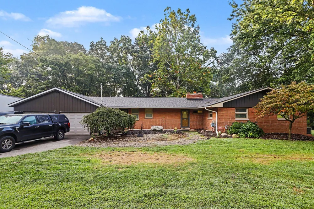 15132 E Augusta Drive Augusta, MI 49012