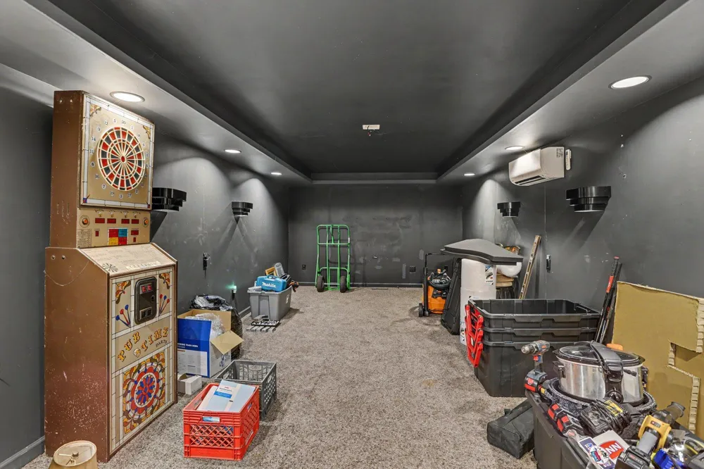 15132 E Augusta Drive Augusta, MI 49012