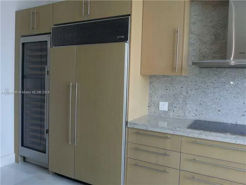 900 Brickell Key Blvd #2803 Miami, FL 33131