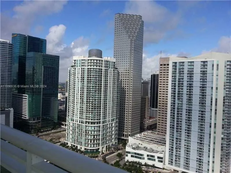900 Brickell Key Blvd #2803 Miami, FL 33131