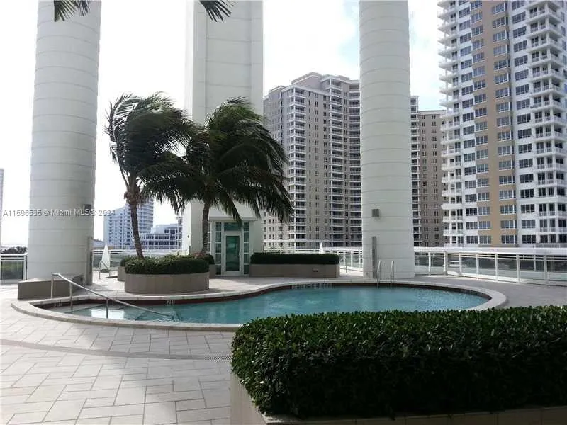 900 Brickell Key Blvd #2803 Miami, FL 33131