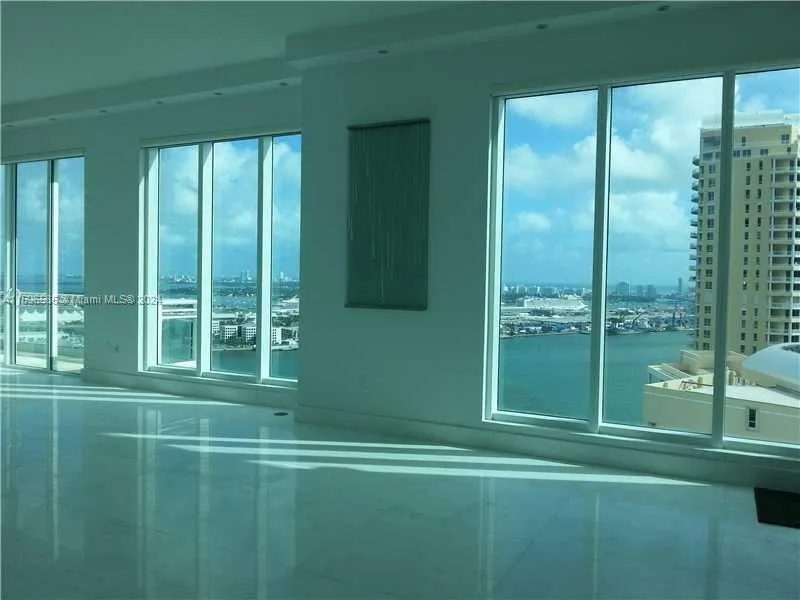 900 Brickell Key Blvd #2803 Miami, FL 33131