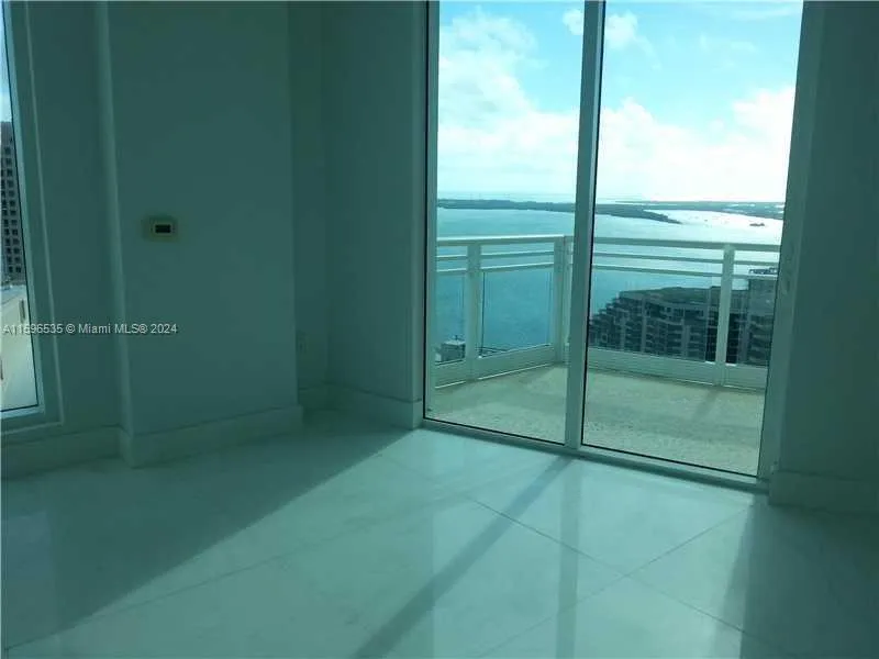 900 Brickell Key Blvd #2803 Miami, FL 33131
