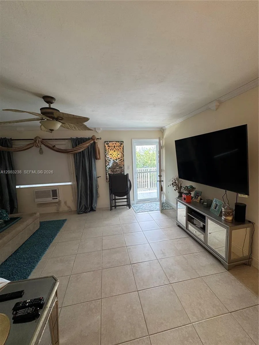 3922 NE 166th St #S305 North Miami Beach, FL 33160