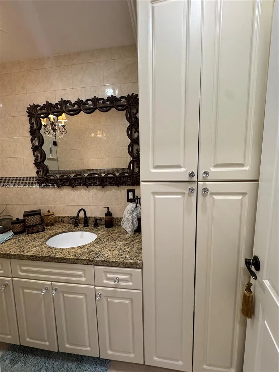 3922 NE 166th St #S305 North Miami Beach, FL 33160