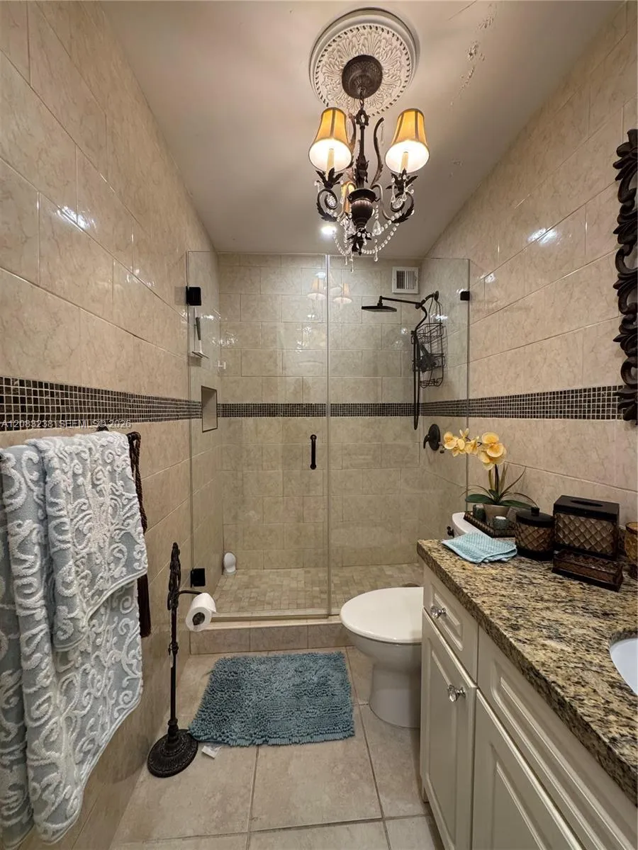 3922 NE 166th St #S305 North Miami Beach, FL 33160