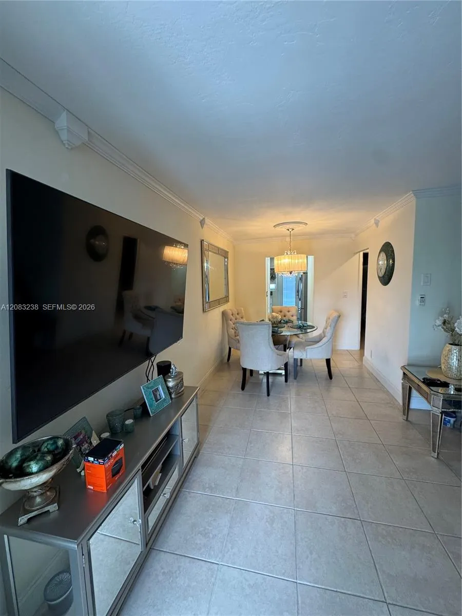 3922 NE 166th St #S305 North Miami Beach, FL 33160